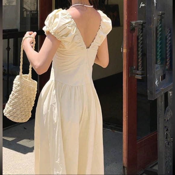 Butter yellow drop waist midi maxi dress Ruched puff sleeve v neck detail - Picture 4 of 5
